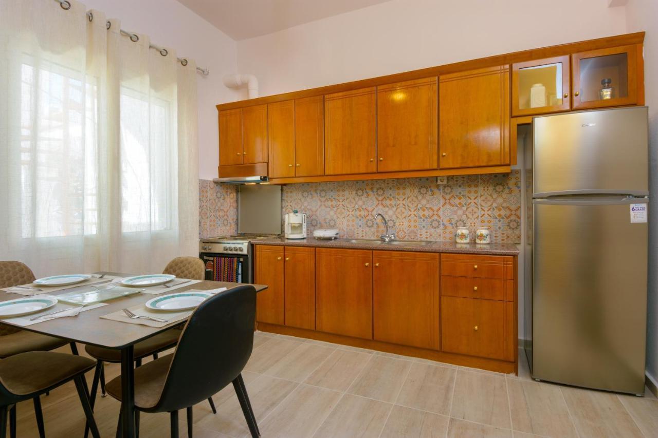 Margarita'S Seafront Luxury Apartment Elounda Buitenkant foto