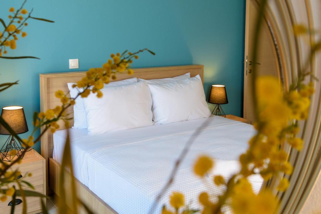Margarita'S Seafront Luxury Apartment Elounda Buitenkant foto