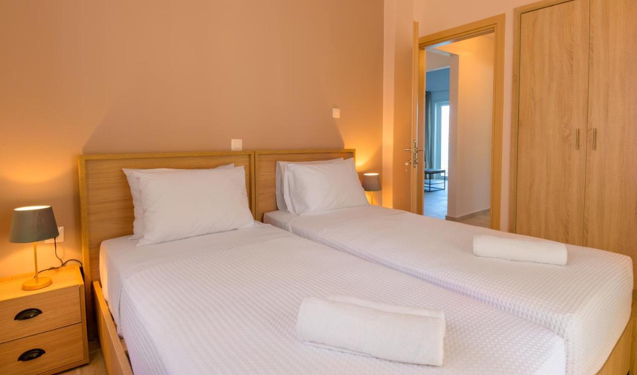 Margarita'S Seafront Luxury Apartment Elounda Buitenkant foto