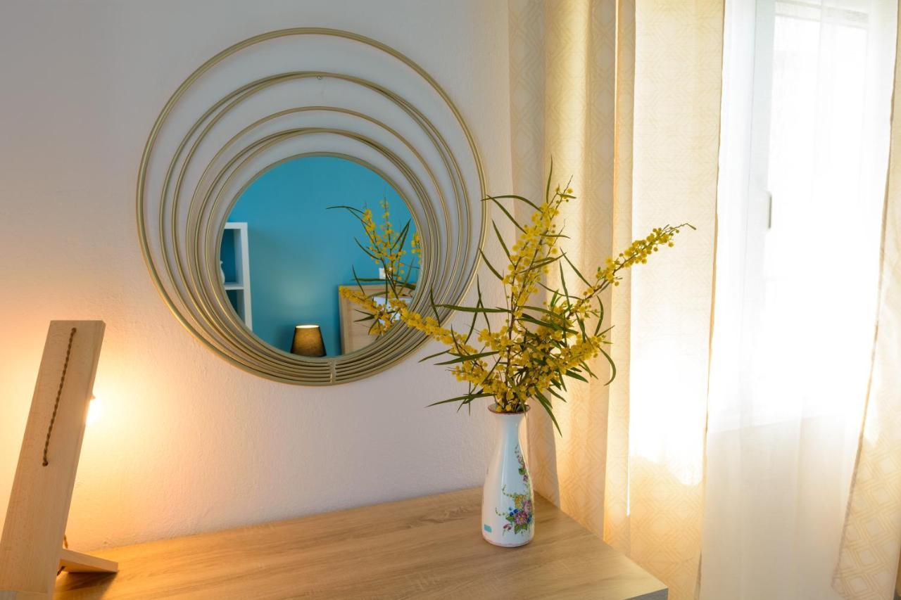 Margarita'S Seafront Luxury Apartment Elounda Buitenkant foto